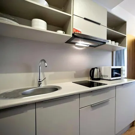 - Luxury Top-view 4* Warsaw