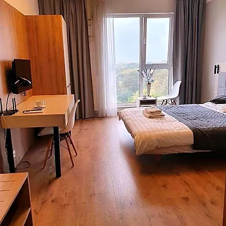 - Luxury Top-view Aparthotel Varsavia